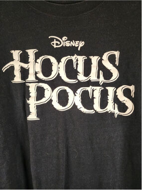 Disney Hocus Pocus Cropped Graphic Tee Black Size Large Sanderson Sisters